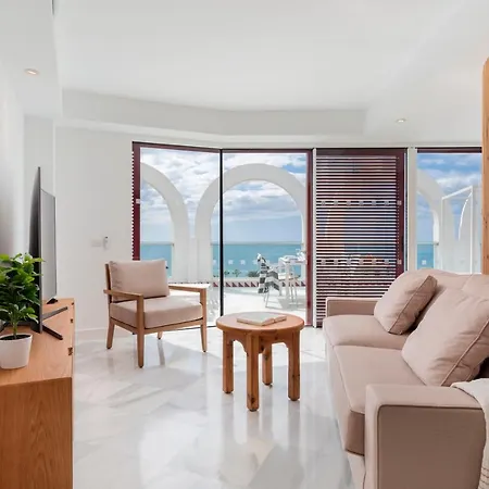 Apartment Tower Suites By Upper Luxury Housing - Parque Santiago *